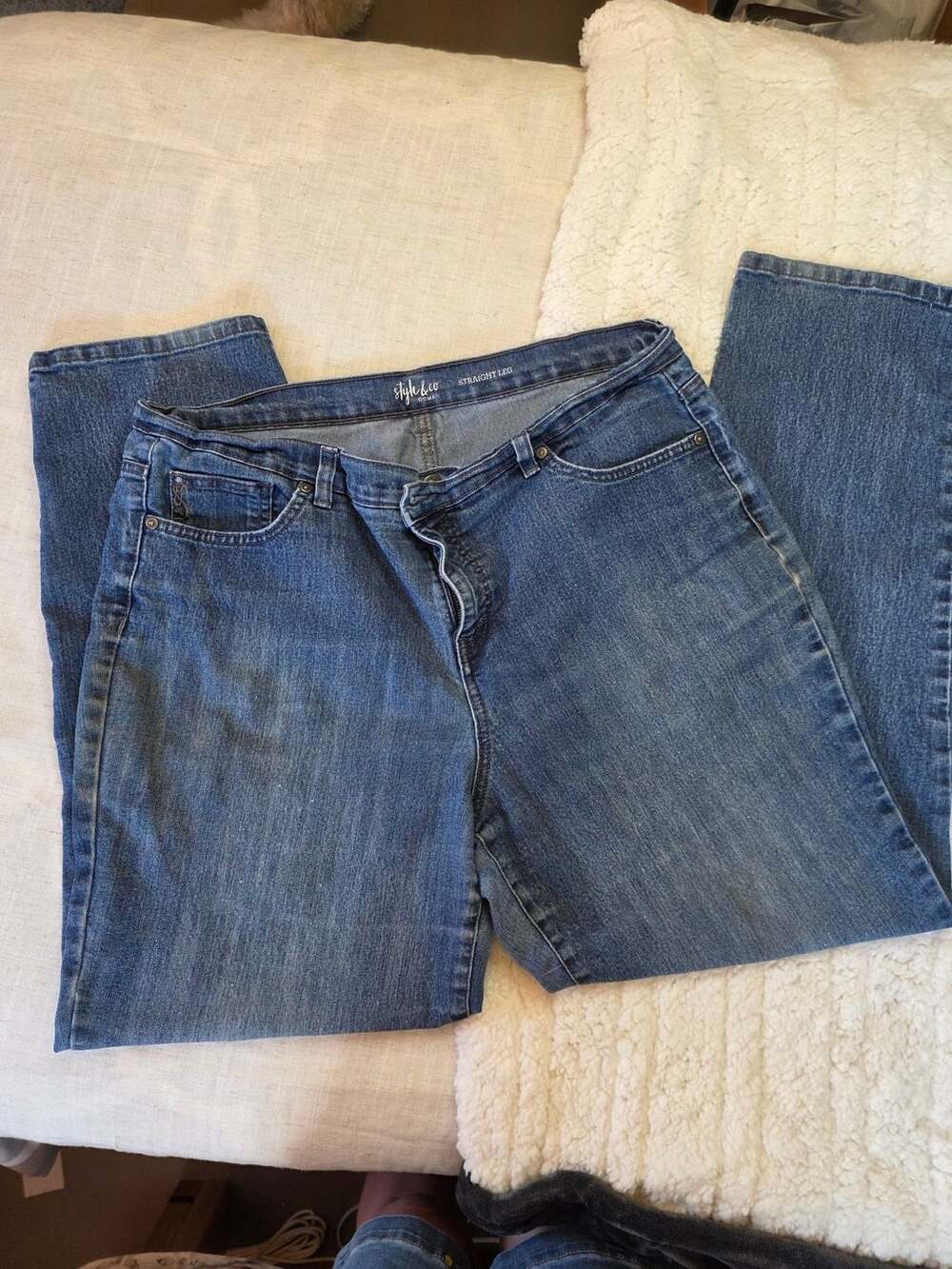 Style & Co. Women's Straight Leg Denim Jeans Size 16W Medium Wash